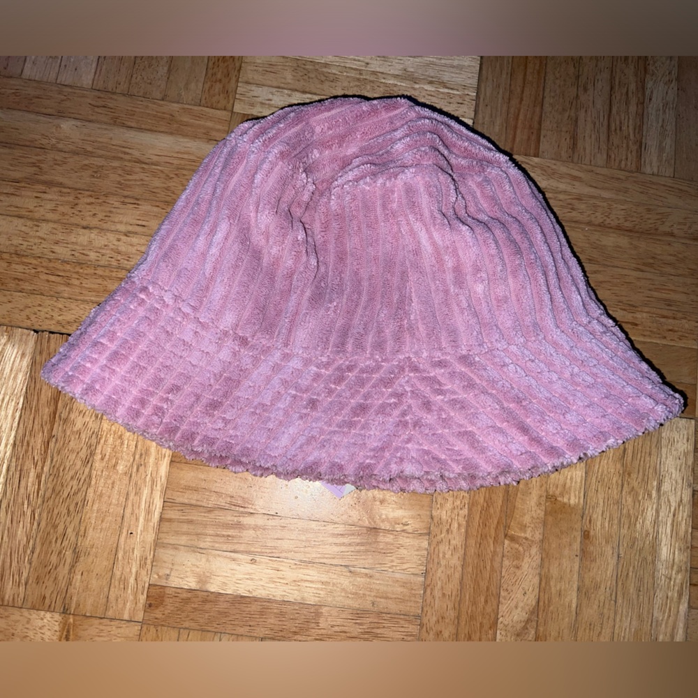 🆕 Wild Fable Pink Velour Bucket Hat with Adjustable Cinch